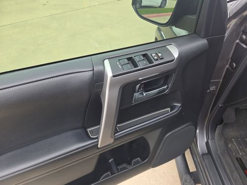 Used 2023 Toyota 4Runner SR5 Premium w/ Moonroof Package RWD image 13