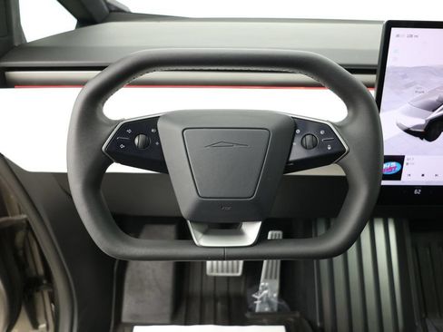 Used 2024 Tesla Cybertruck AWD Crew Cab image 11