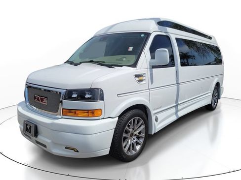 Used 2020 GMC Savana 2500 Extended w/ Enhanced Convenience Package RWD image 4