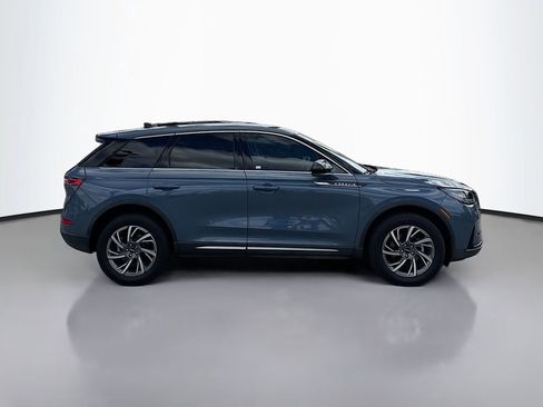 Used 2023 Lincoln Corsair Standard image 8