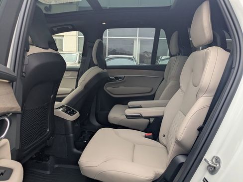 New 2026 Volvo XC90 T8 Plus w/ Protection Package Premier AWD/4WD image 20
