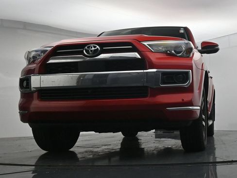 Used 2023 Toyota 4Runner Limited AWD/4WD image 19