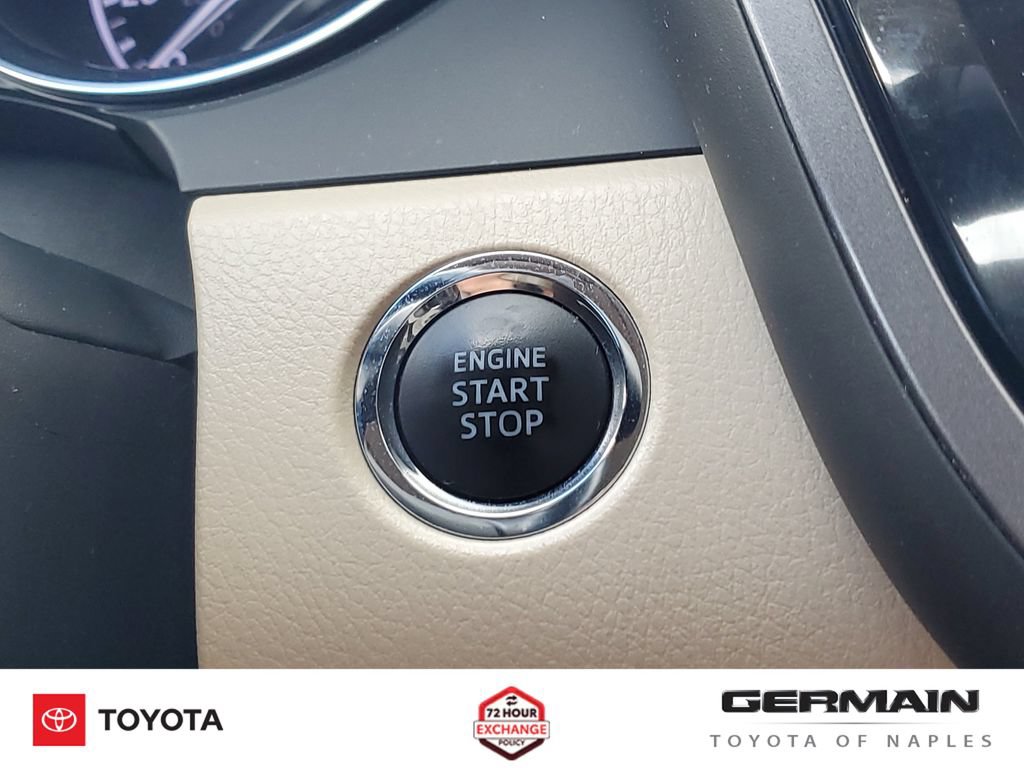 Used 2019 Toyota Camry XLE w/ Navigation Package FWD image 33