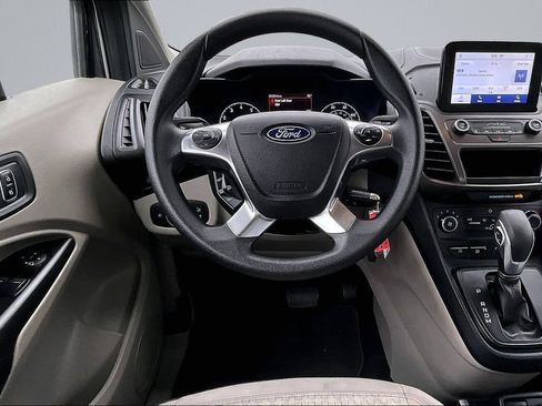 Used 2023 Ford Transit Connect XLT FWD image 5