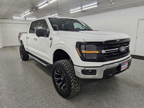 Used 2024 Ford F150 XLT w/ Tow/Haul Package AWD/4WD image 3