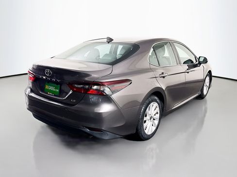Used 2022 Toyota Camry LE FWD image 10