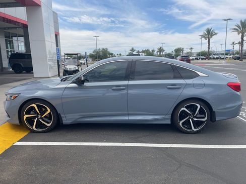 Used 2022 Honda Accord Sport image 2