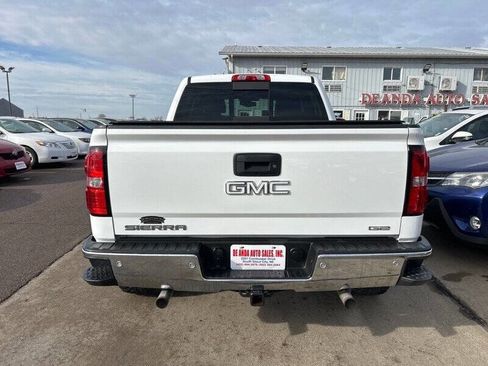 Used 2015 GMC Sierra 1500 SLT w/ SLT Preferred Package AWD/4WD image 4