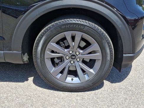 Used 2023 Ford Explorer XLT w/ Equipment Group 202A AWD/4WD image 8