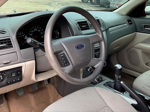 Used 2010 Ford Fusion S image 13