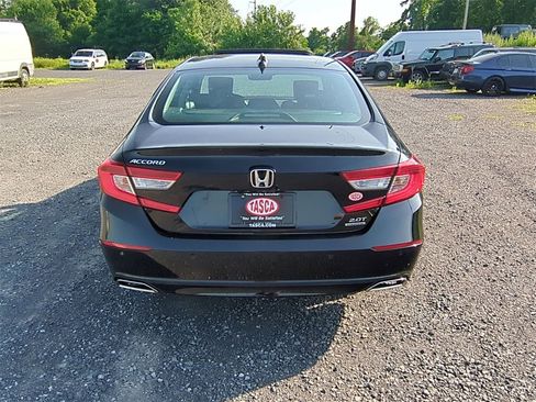Used 2022 Honda Accord Touring image 4