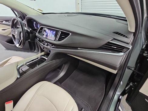Certified 2024 Buick Enclave Essence w/ Technology Package FWD image 39