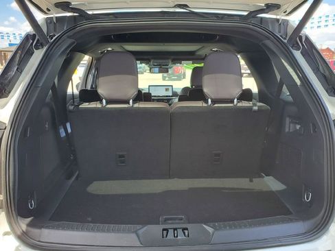 Used 2026 Ford Explorer Platinum w/ LUX Leather Package AWD/4WD image 26