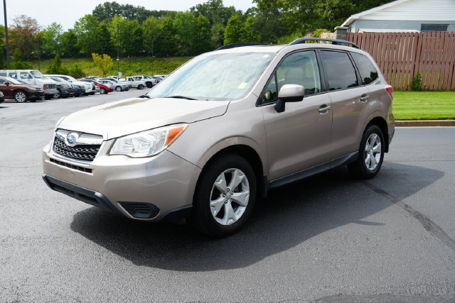 Used 2015 Subaru Forester 2.5i Premium w/ Protection Package #1 AWD/4WD image 3