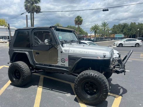 Used 2005 Jeep Wrangler Rubicon image 4