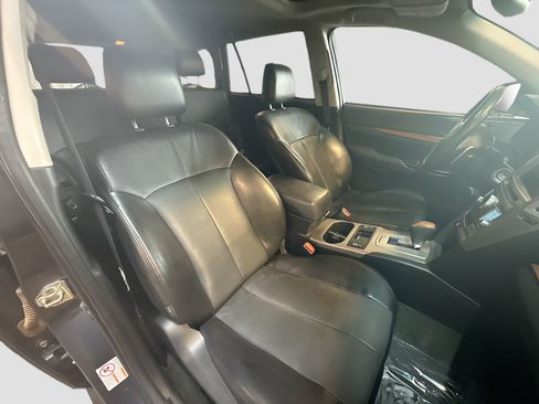 Used 2014 Subaru Outback 3.6R Limited image 32