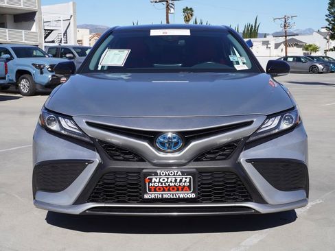 Certified 2021 Toyota Camry XSE image 3