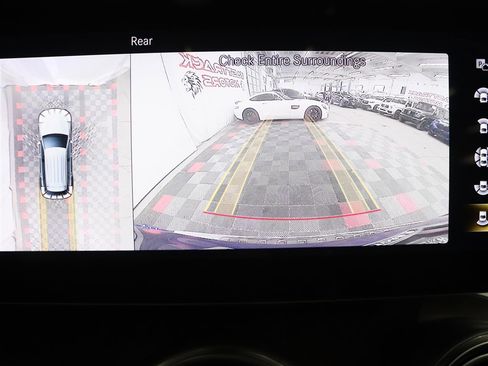 Used 2020 Mercedes-Benz GLC 300 4MATIC image 29