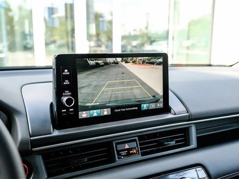 New 2025 Honda Pilot Touring image 32