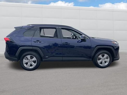 Used 2025 Toyota RAV4 XLE w/ Convenience Package AWD/4WD image 12