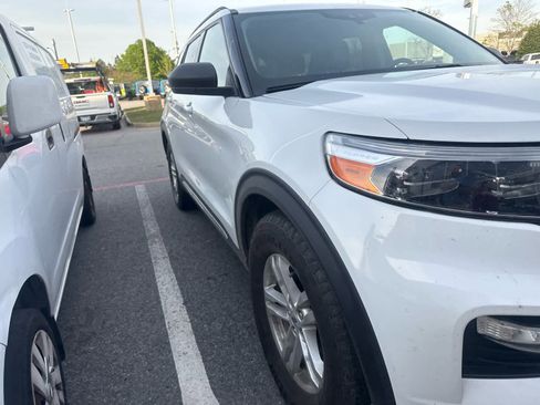 Used 2023 Ford Explorer XLT w/ Equipment Group 202A image 2