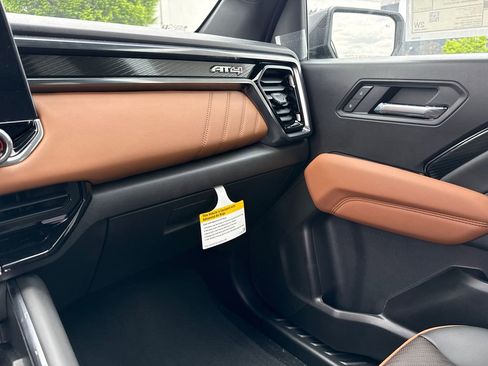 New 2026 GMC Canyon AT4 w/ Technology Plus Package AWD/4WD image 27
