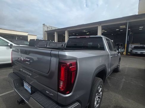 Used 2025 GMC Sierra 1500 SLT RWD image 3
