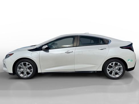 Used 2016 Chevrolet Volt Premier w/ Driver Confidence Package image 2