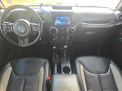 Used 2018 Jeep Wrangler Unlimited Sport S AWD/4WD image 9