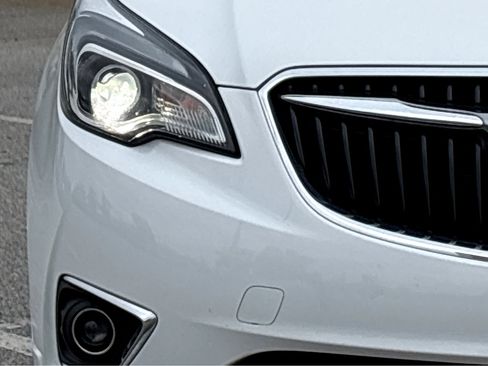 Used 2020 Buick Envision Essence w/ Experience Buick Package FWD image 18