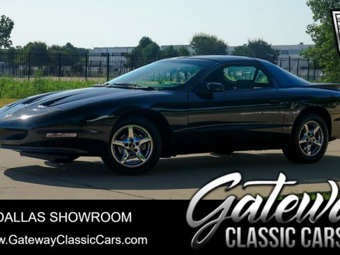Used 1996 Pontiac Firebird Formula image 1