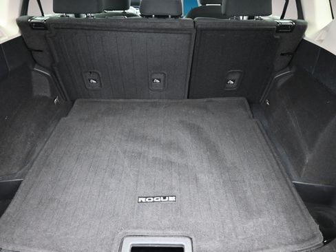 Used 2024 Nissan Rogue S FWD image 26