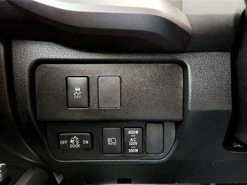 Certified 2023 Toyota Tacoma TRD Off-Road image 31