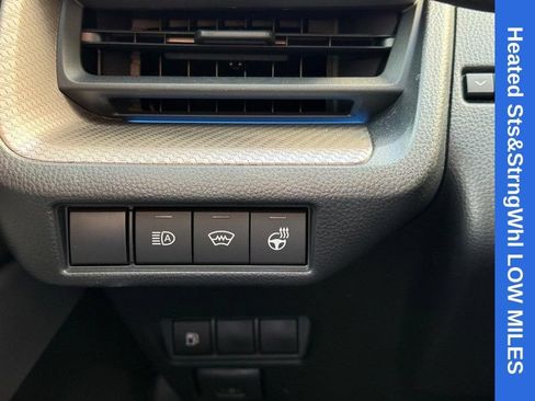 Used 2026 Toyota Prius XLE FWD image 29