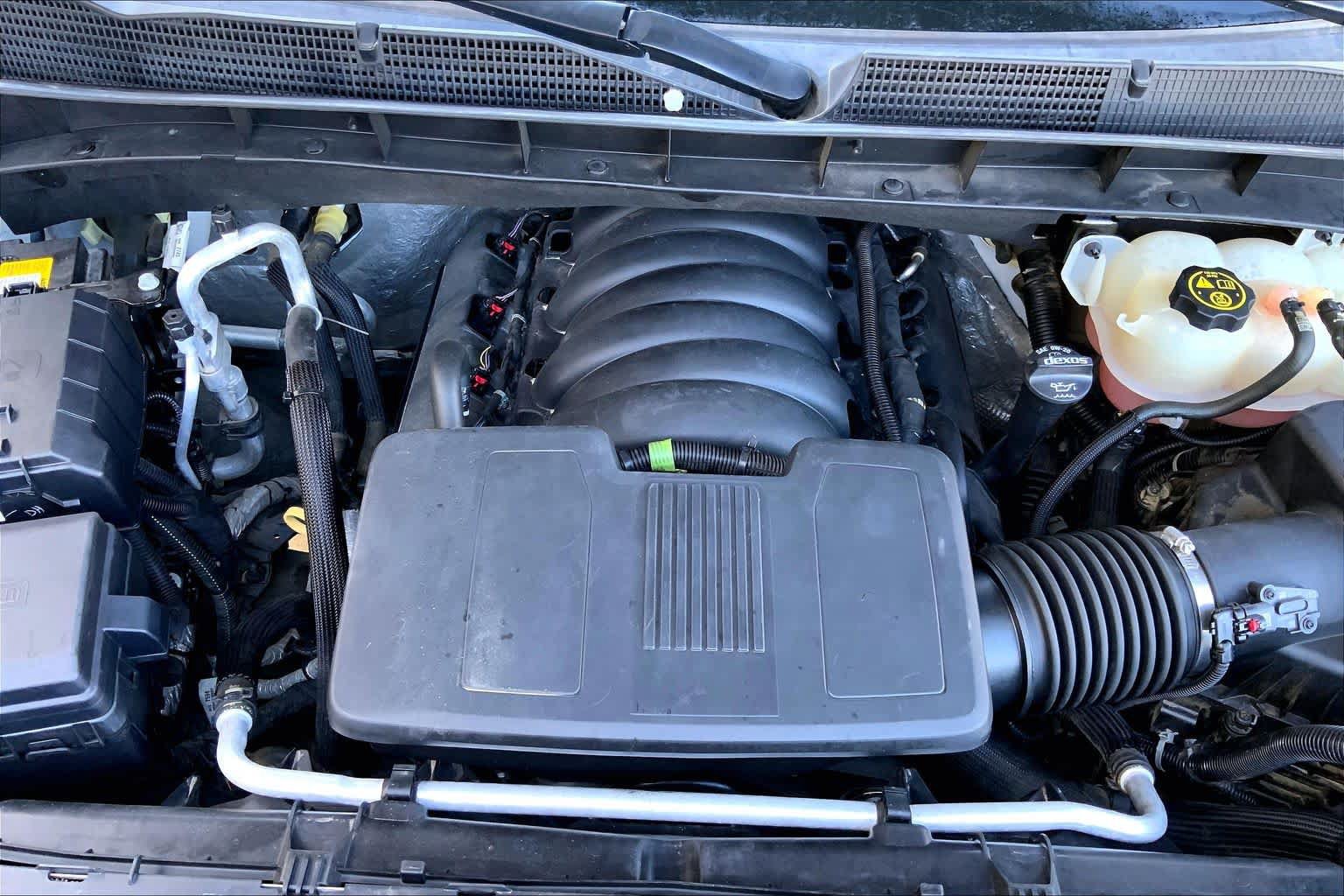Used 2019 GMC Sierra 1500 SLT w/ SLT Premium Plus Package AWD/4WD image 31
