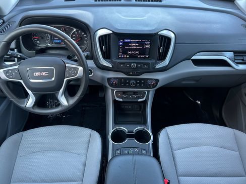 Used 2023 GMC Terrain SLE w/ Driver Convenience Package image 16
