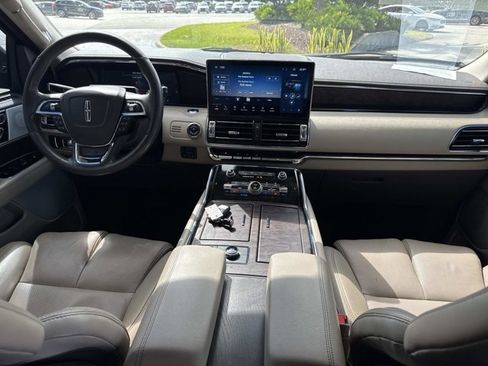Used 2022 Lincoln Navigator Reserve image 26