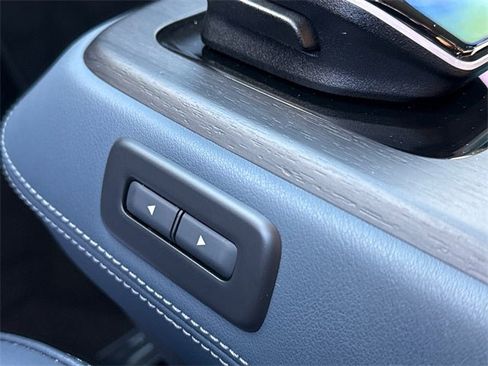 Certified 2024 Nissan Ariya AWD image 32