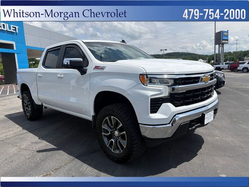 Used 2023 Chevrolet Silverado 1500 LT AWD/4WD image 4