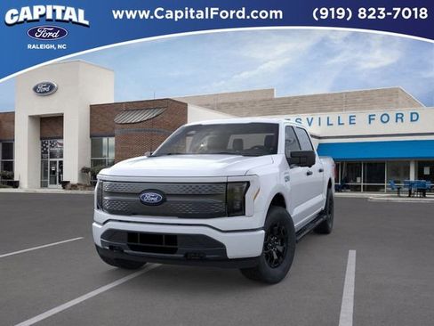 New 2025 Ford F150 Lightning XLT image 2