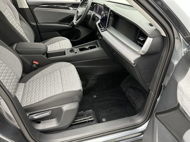Certified 2025 Volkswagen Tiguan S AWD/4WD image 23