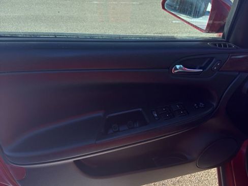 Used 2008 Chevrolet Impala LT image 9