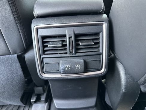 Used 2022 Subaru Forester Limited AWD/4WD image 19
