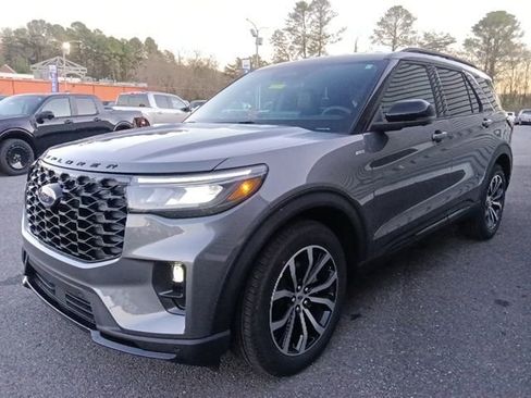 New 2026 Ford Explorer ST-Line w/ Premium Package RWD image 7