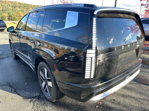 New 2026 Hyundai Ioniq 9 SEL image 3