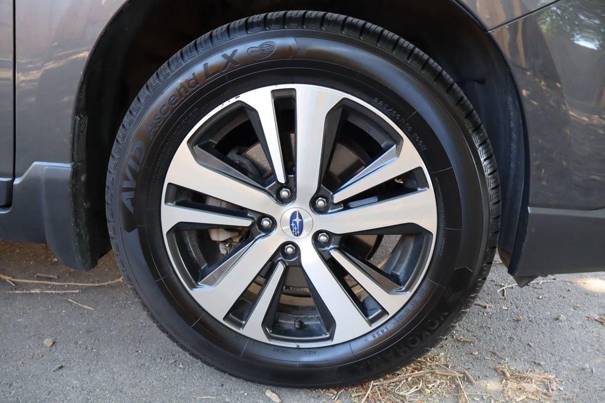 Used 2018 Subaru Outback 3.6R Limited AWD/4WD image 45