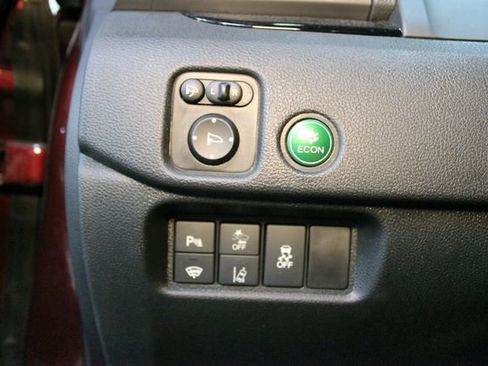 Used 2021 Honda Pilot Touring image 23