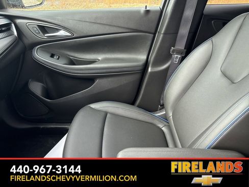 Certified 2025 Buick Encore GX Sport Touring FWD image 15