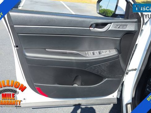 Used 2024 Hyundai Palisade Limited AWD/4WD image 12