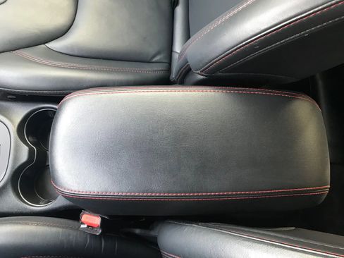 Used 2016 Jeep Cherokee Trailhawk w/ Comfort/Convenience Group image 30